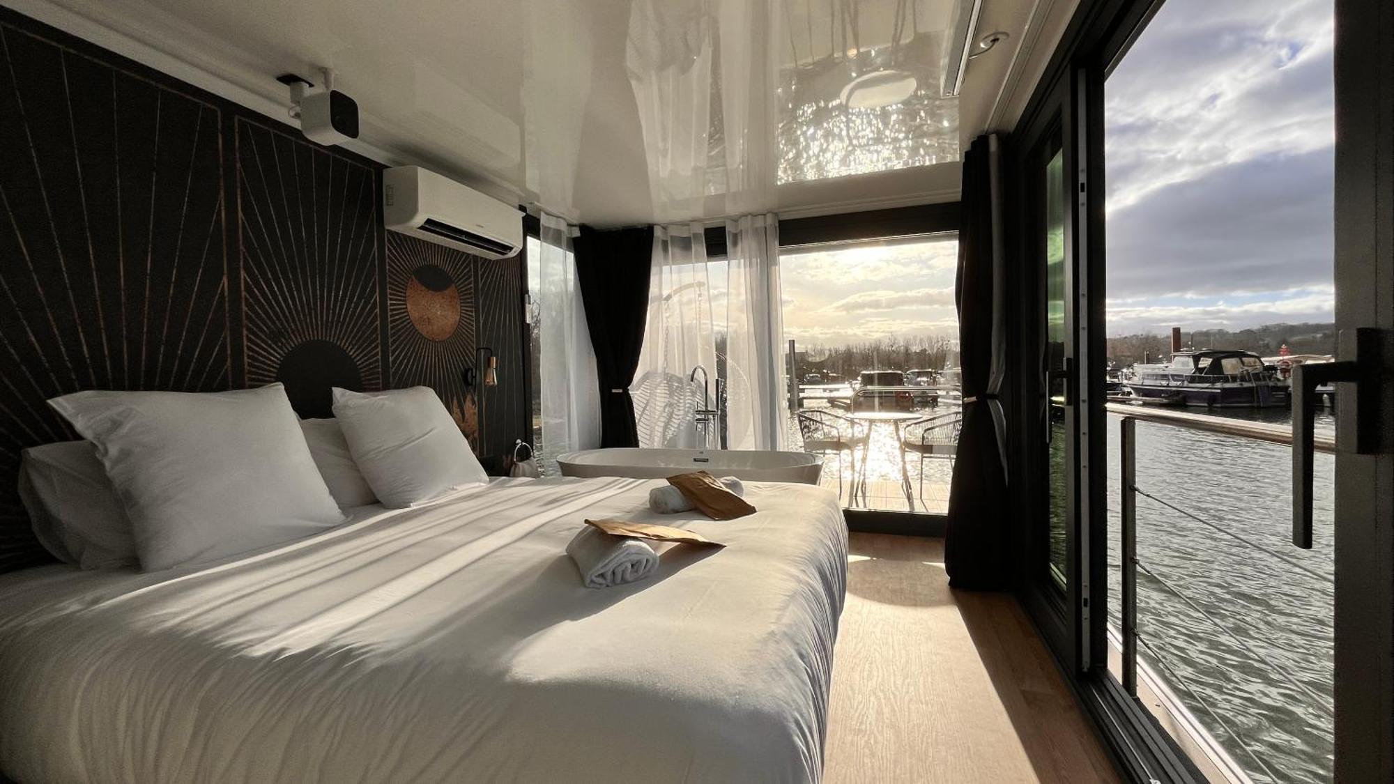 L'Escale Royale Saint-Martin-La-Garenne Port Ilon - Seine - Giverny Экстерьер фото